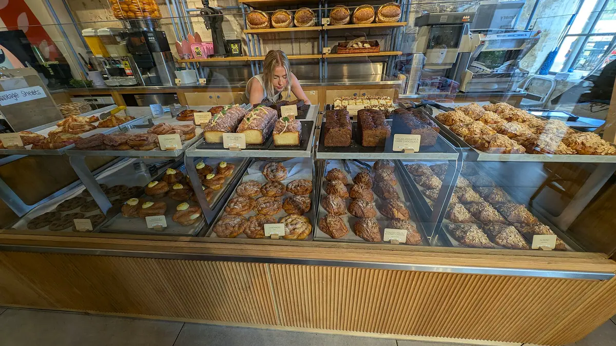 Heater's Bakery – bakery in Horsell, Woking